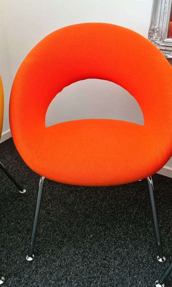 Image 1 of 4 alegres sillas Artifor Nina