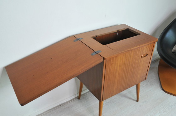Image 1 of Vintage mid century naai kastje Deens look opbergkast
