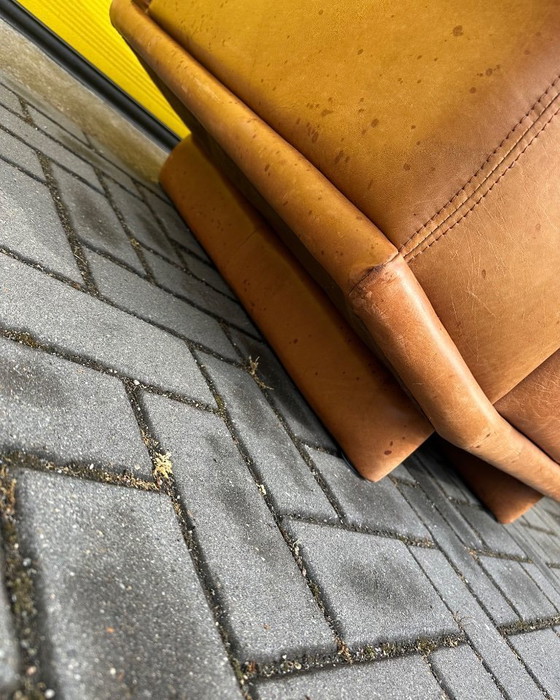 Image 1 of Fauteuil lounge vintage en cuir cognac