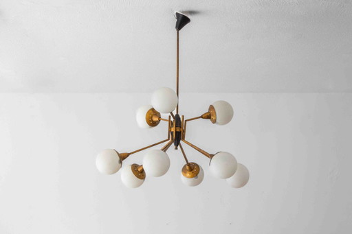 Lampadario italiano a globo opalino