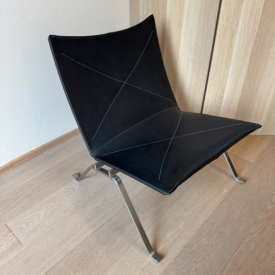 Poul Kjærholm PK22 Fauteuil Lounge pour Fritz Hansen, Cuir Noir, 2007 – Chaises & fauteuils, Leather, Metal (photo 4 of 20)