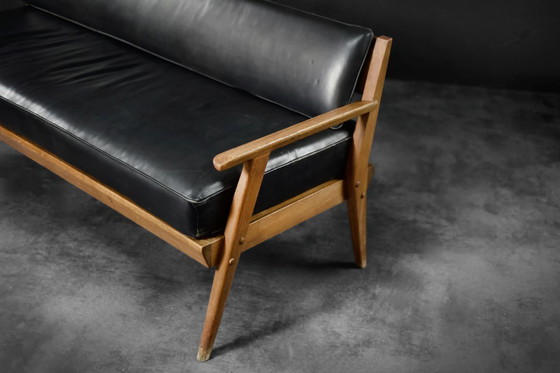 Image 1 of Divano vintage in rovere e pelle nera, stile tedesco moderno di metà secolo, anni '60