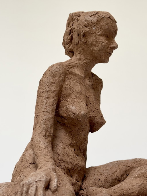 Yolande Ide (1931) - Scultura in terracotta « Nicole »