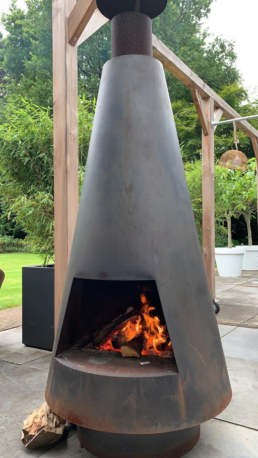 Exclusieve Design Buitenhaard / Terrashaard – Gekocht Bij Het Arsenaal Naarden – tuinaccessoires, Metal