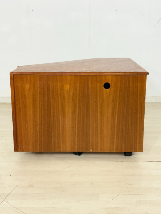 Image 1 of Commode en teck Drylund / Meuble TV d'angle en teck style années 60 / Commode en teck années 60