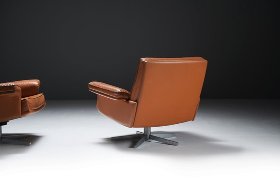 Image 1 of Très rares chaises longues DS-35 en cuir cognac/orange pour De Sede Swiss