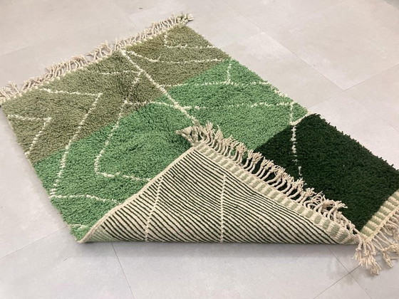 Image 1 of Green rug 400/300cm