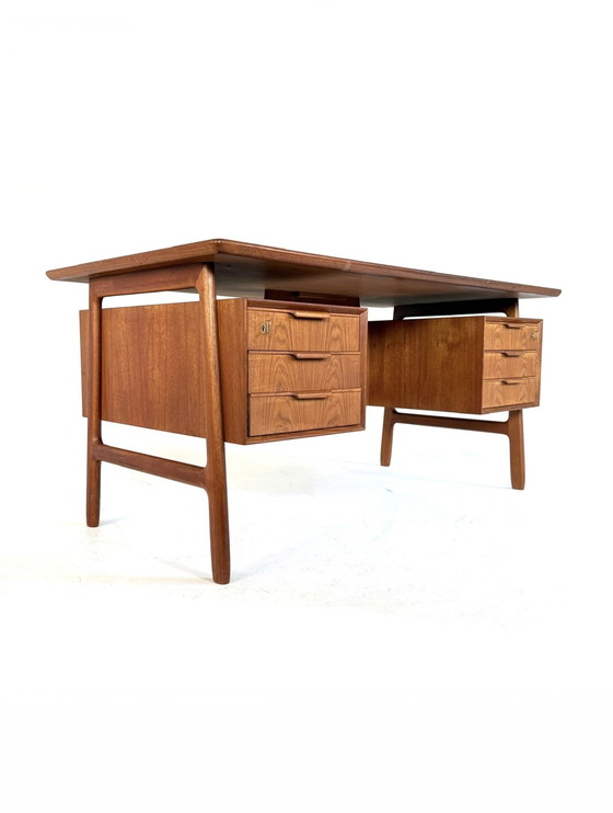 Image 1 of Scrivania vintage in teak, modello 75, Gunni Omann anni '60