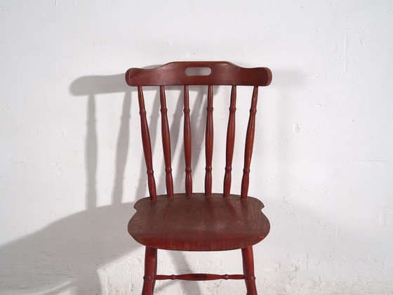 Antiker roter Stuhl im Windsor-Stil (ca. 1920) – Sessel (photo 28 of 28)