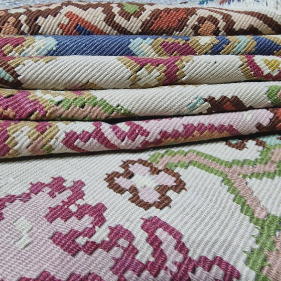 Tapis Kilim des Balkans ancien | Tapis en laine tissé à plat | 260 × 330 cm (102 × 130 po) – Wool (photo 3 of 9)