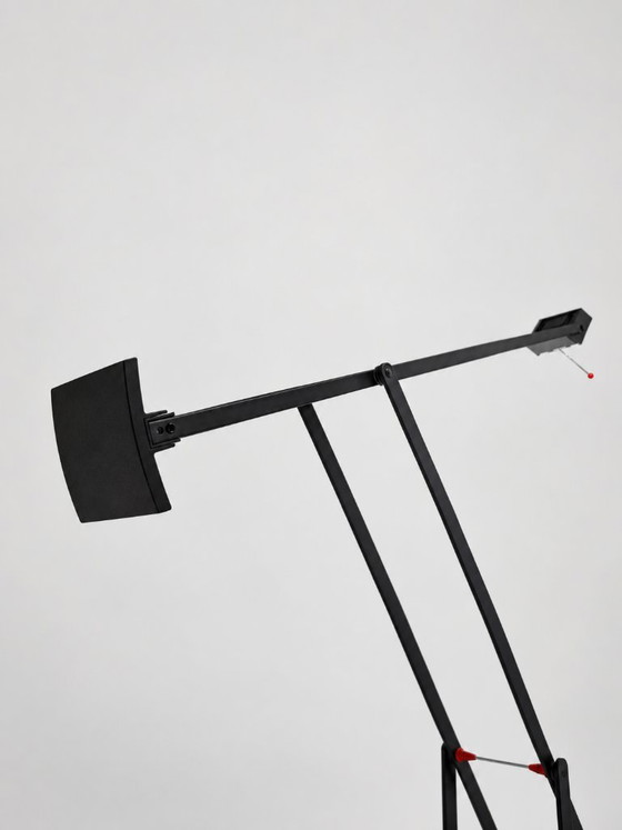 Artemide Tizio Table Lamp by Richard Sapper – Metal (photo 3 of 6)