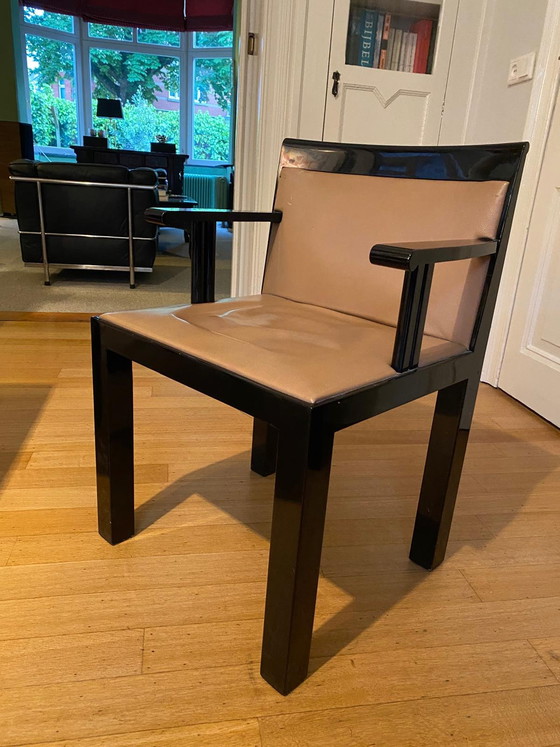 Image 1 of Sedie da pranzo e4 in legno laccato nero, design Herman Zeekaf
