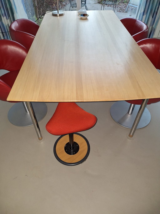Vinted Arco table