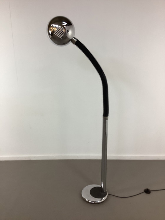 Image 1 of Vintage Herda gooseneck chromen vloerlamp lamp