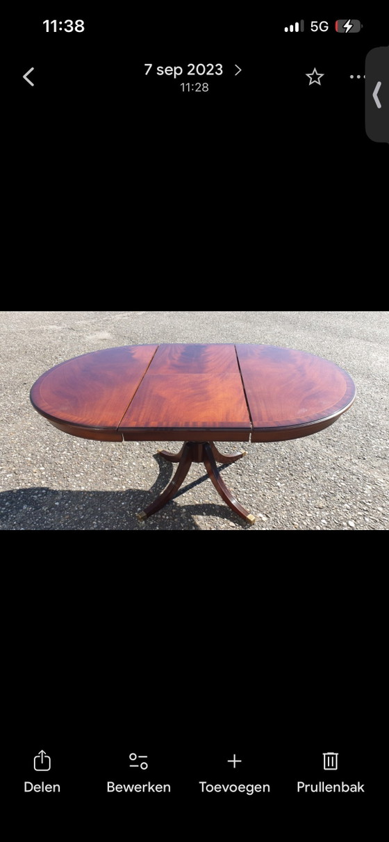 Image 1 of Heldense mahogany dining table
