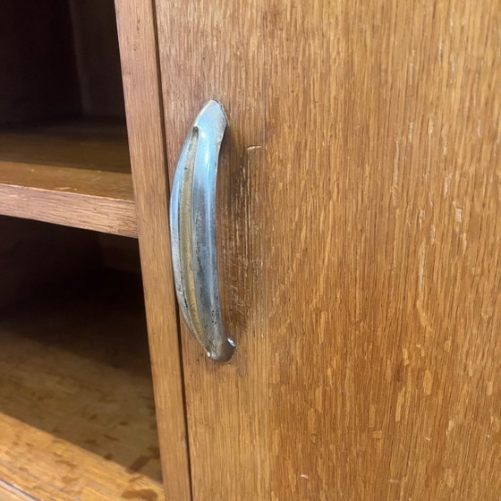 Image 1 of Eiken dressoir uit de naoorlogse/reconstructieperiode, 1940/50