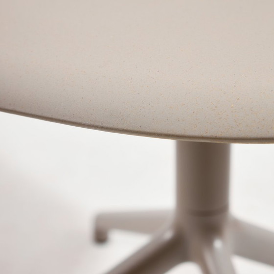 Image 1 of MK10515 Silla lateral de fibra de Iskos-Berlin para Muuto