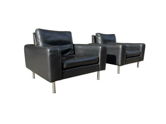 Image 1 of Set di 2 eleganti poltrone vintage in pelle