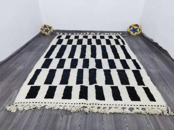 Tapis marocain artisanal 250cm x 150cm – Laine (photo 2 of 9)