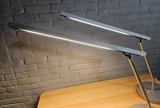 Image 1 of Maarten Van Severen, lampada da tavolo U-Line BA11 (1997) - Design minimalista belga.