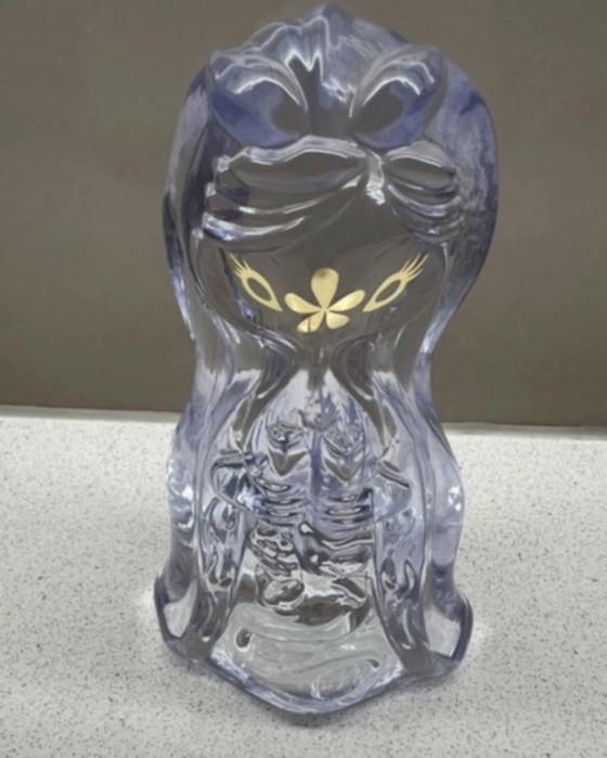 Image 1 of Evento artistico Ikea 2018, statuetta in vetro "Notturna" di Junko Mizuno.