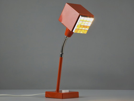 Image 1 of 1970er Vintage ELIDUS 'Kuben' Typ 2203 Tischlampe von Björn Svensson - Orange skandinavische moderne Schwanenhals-Tischlampe.