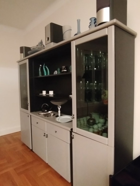 Image 1 of Vintage Italiaans dressoir/kast van leer, marmer en glas.