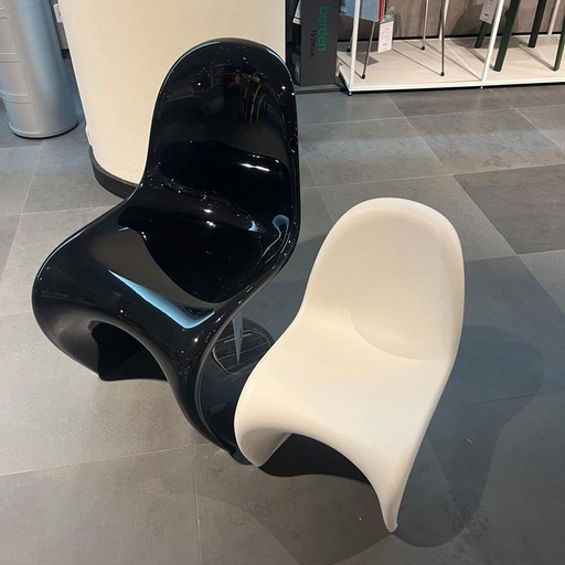 Vitra Panton Classic eetkamerstoel met Junior eetkamerstoel (set van 2) – eetkamerstoelen