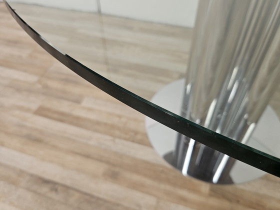 Image 1 of Table en métal vintage avec plateau en verre rond