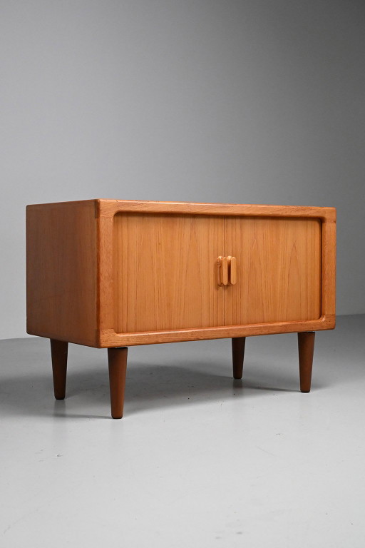 Buffet Silkeborg à portes tambour