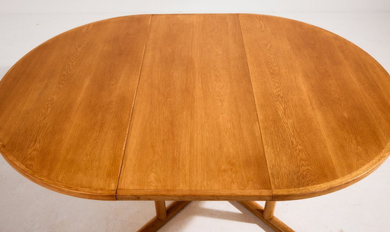 Image 1 of MK10633 Table de salle à manger en chêne restaurée par Kurt Østervig pour Jason Møbler