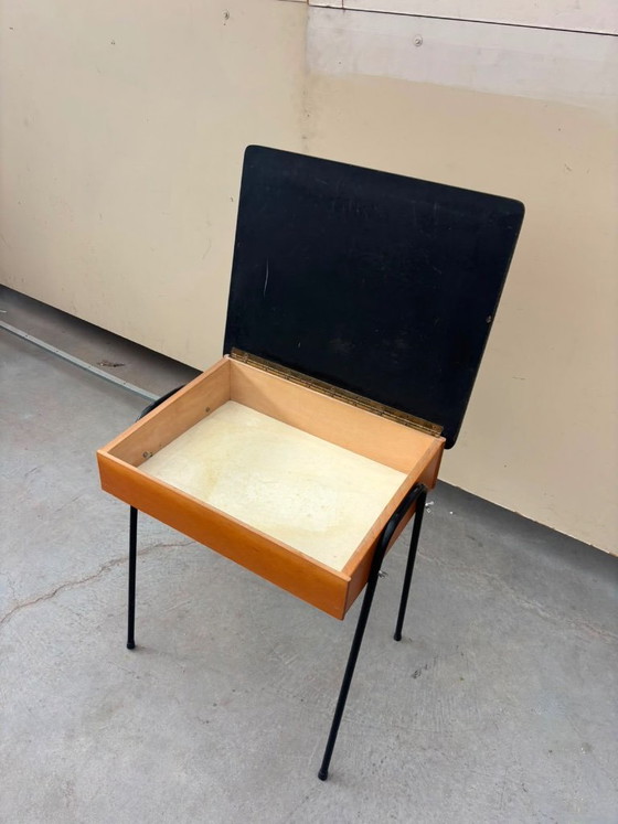 Tavolino vintage in legno Mid-Century con gambe in metallo nero – anni '60 – Tavolini, Wood (photo 6 of 7)