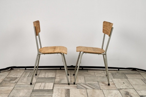 Set van 4 vintage stoelen, jaren 60, Tsjechoslowakije – Eetkamerstoelen, Wood (photo 7 of 19)