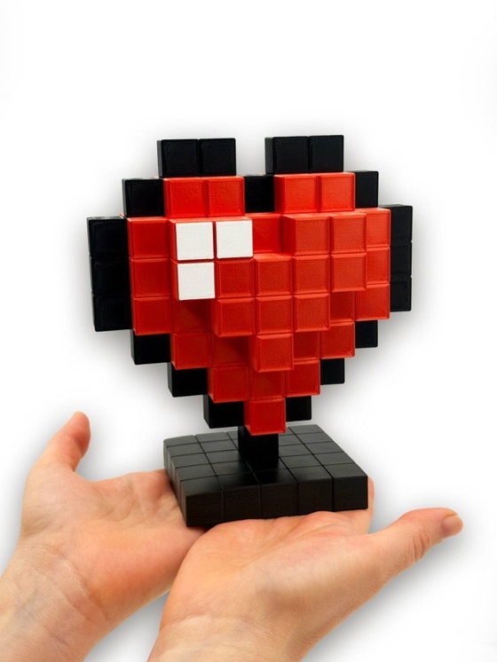 Image 1 of 3D Printed Pixel Heart – Retro Gamer Desk Decor