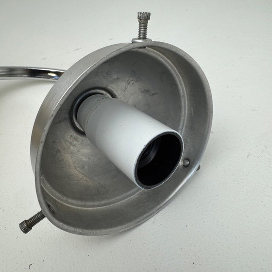 Image 1 of PAIRE D’ANCIENNES APPLIQUES EN OPALINE VINTAGE