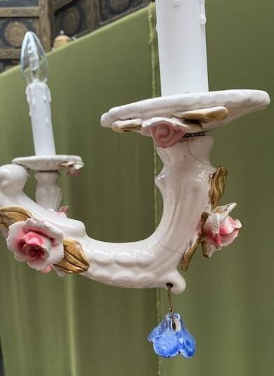 Lustre de Capodimonte. – Porcelain (photo 5 of 7)