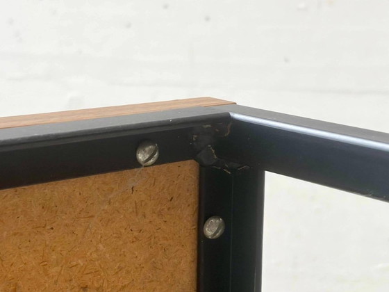 Minimalistische vintage tafel met houtfineer en stalen frame, jaren 80. – Bijzettafels, Wood (photo 4 of 14)