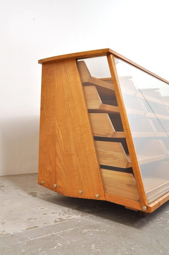 Image 1 of Vetrina/bancone da negozio in rovere stile Art Déco, anni '30