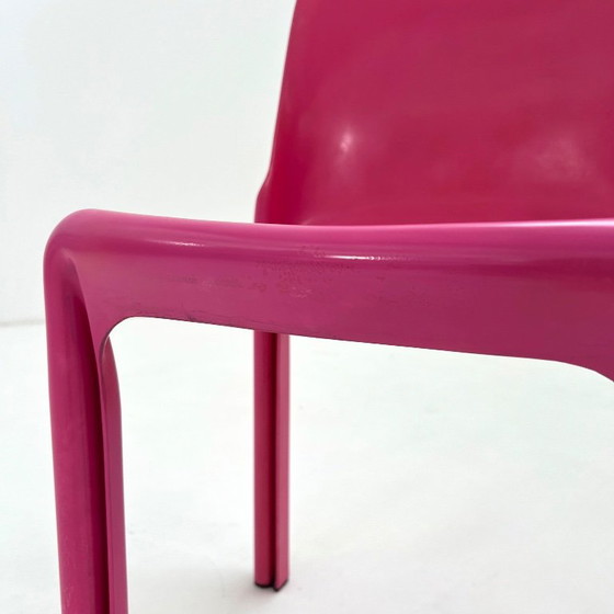 Pink Selene Chair by Vico Magistretti for Artemide, 1984 – Dining chairs, Plastic (photo 8 of 10)