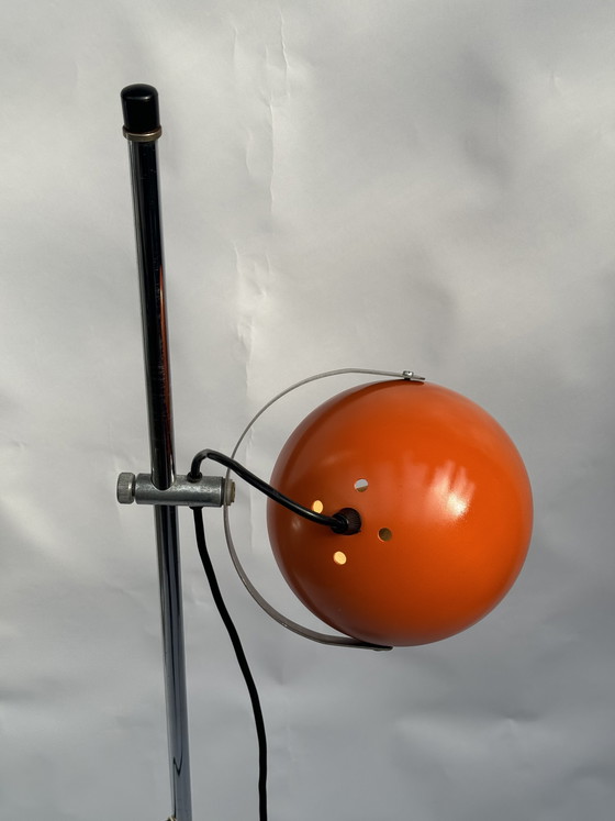 Image 1 of Vintage oranje vloerlamp in de vorm van een oog, retro design uit de jaren 70