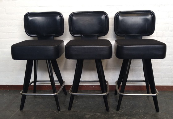 Image 1 of 3x bar stools by Gasser from USA - Gibson Flat Back
