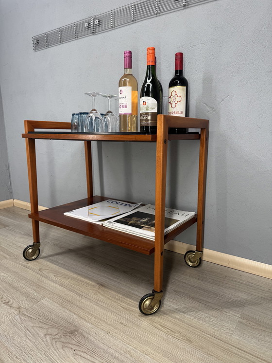 Image 1 of Chariot de service Mid Century Modern | design scandinave | ca. 1960