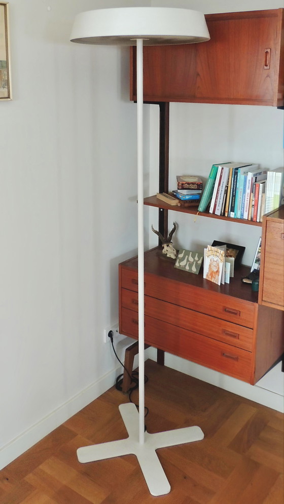 Image 1 of Lámparas de pie Belux Koi Naoto Fukasawa, diseño blanco mate regulable