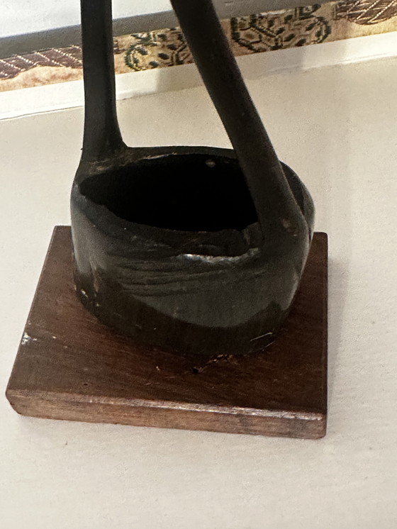 Image 1 of Grand Oiseau en Bois Noir Sculpté- Période Art-Deco H 43 cm