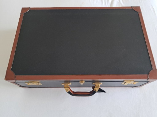Leather luggage – cadeaus (photo 2 of 9)