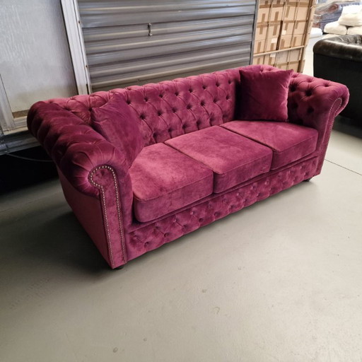 Chesterfield Brighton velvet sofa – 3-seater – Purple/Pink