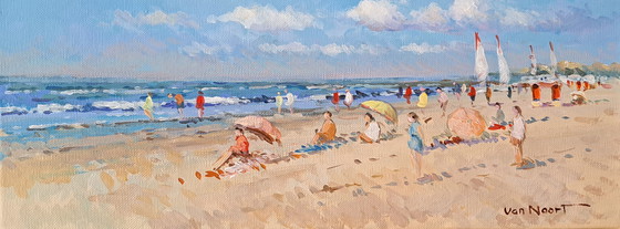 Image 1 of Strandgezicht met oranje parasol door A.van Noort