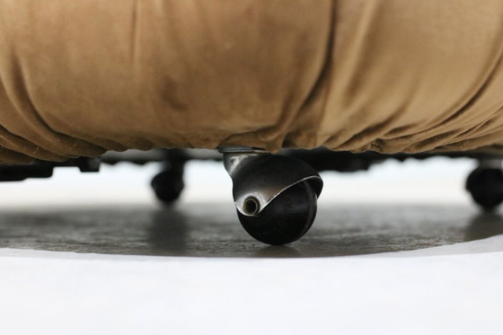 Image 1 of Loungefauteuil en voetenbank van Afra & Tobia Scarpa voor Cassina, jaren 70.