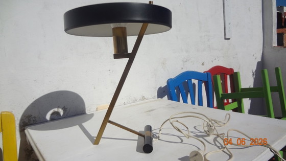 Black and golden metal table lamp, Philips Diplomat, Plastic, Mid Century Modern (photo 8 of 9)