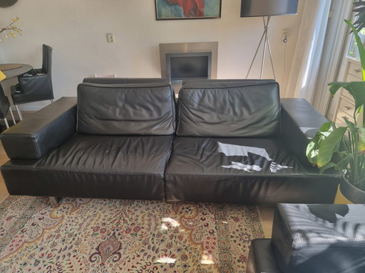 Domicil Sofa, Sessel und Hocker.